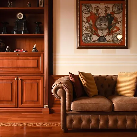 Regal House Roma Navigatori 23